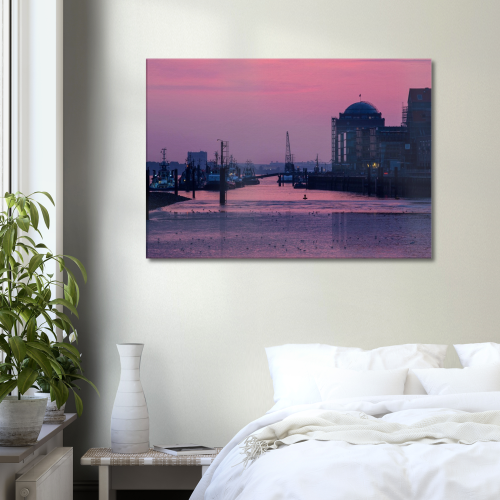 Hamburger Hafen in purpur rot - romantisches Hafenportrait Hamburg - Fotografie auf Canvas Leinwand